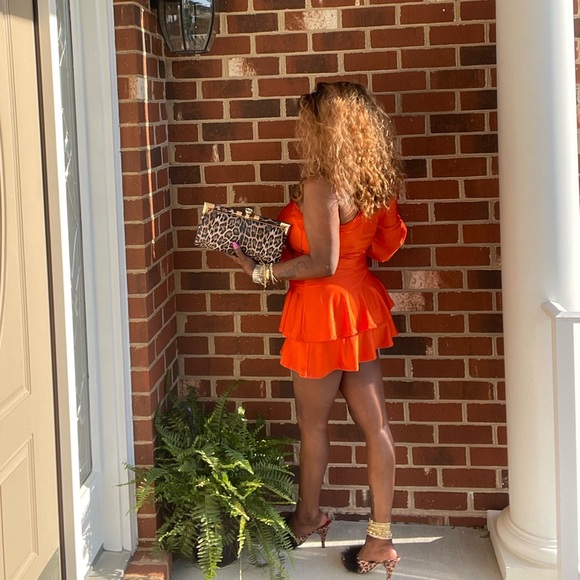 PARTY GIRL! - Picture 2 of 5